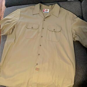 Dickie’s Men’s Short-Sleeve Work Shirt